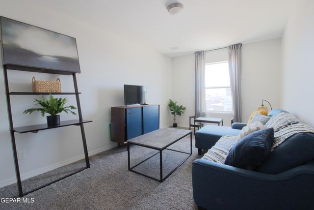 111 Wind Mill Trail, Santa Teresa, NM 88008