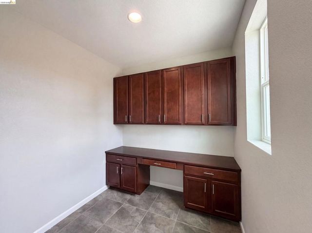 1519 Sycamore Dr, Oakley, CA 94561