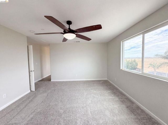 1519 Sycamore Dr, Oakley, CA 94561