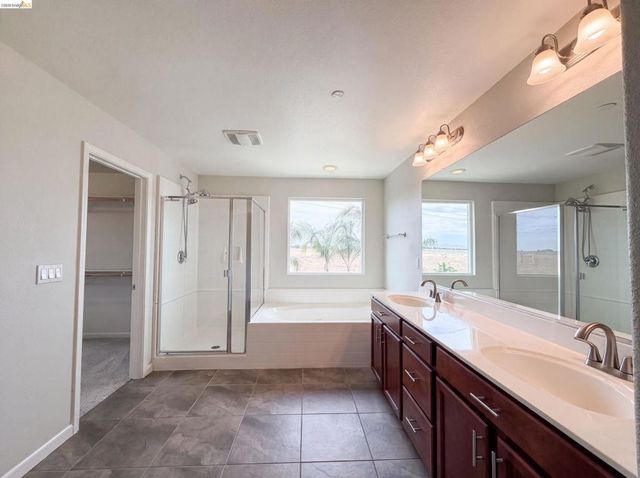 1519 Sycamore Dr, Oakley, CA 94561