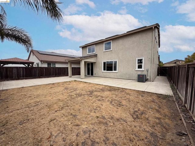 1519 Sycamore Dr, Oakley, CA 94561