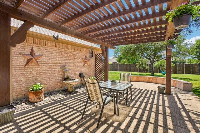 203 Shadow Lane, Shady Shores, TX 76208