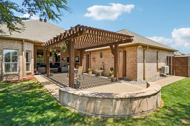 203 Shadow Lane, Shady Shores, TX 76208