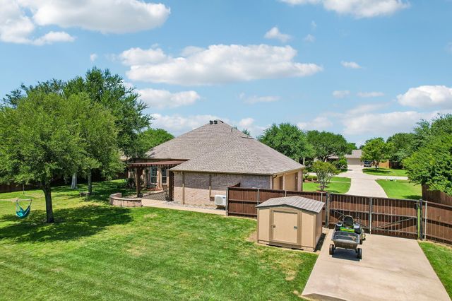 203 Shadow Lane, Shady Shores, TX 76208