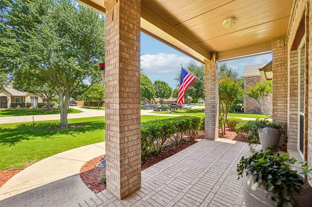 203 Shadow Lane, Shady Shores, TX 76208