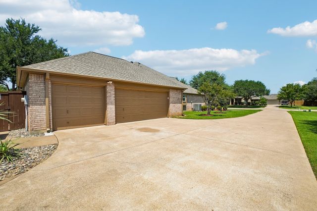 203 Shadow Lane, Shady Shores, TX 76208