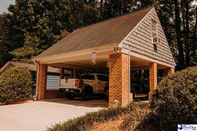 206 Elizabeth Drive, Cheraw, SC 29520