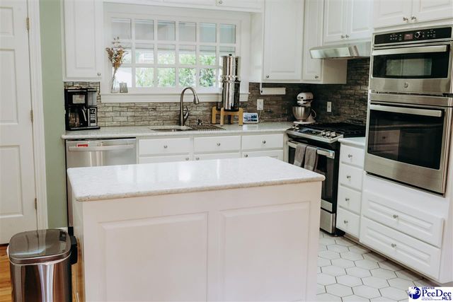 206 Elizabeth Drive, Cheraw, SC 29520