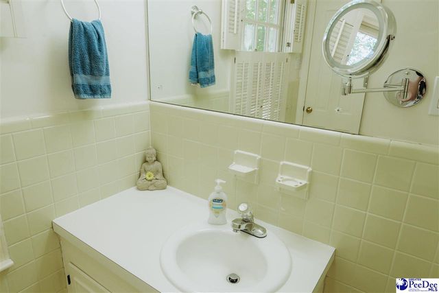 206 Elizabeth Drive, Cheraw, SC 29520