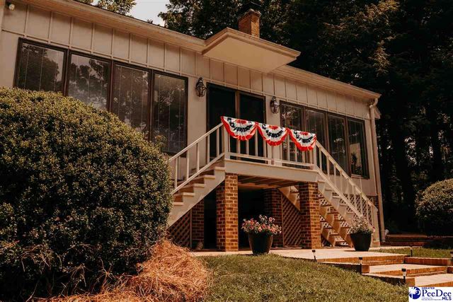 206 Elizabeth Drive, Cheraw, SC 29520