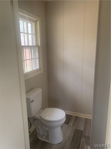 415 Banks Ave, Eutaw, AL 35462