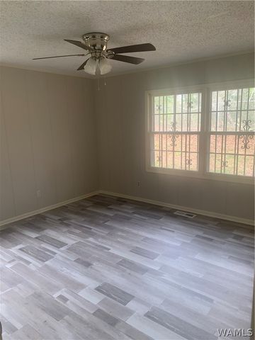 415 Banks Ave, Eutaw, AL 35462