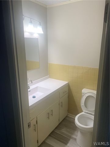 415 Banks Ave, Eutaw, AL 35462