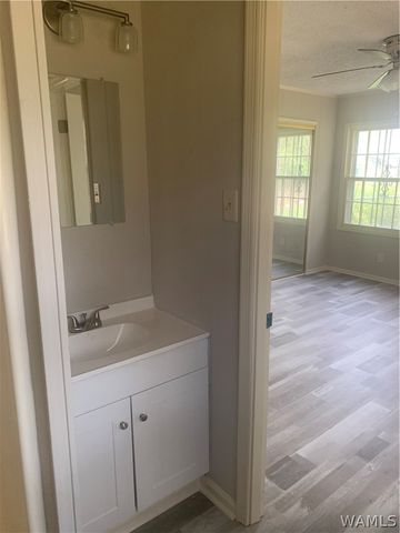 415 Banks Ave, Eutaw, AL 35462