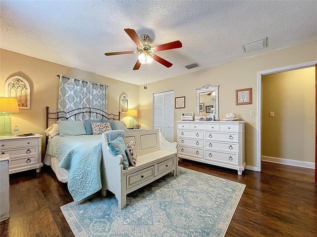 1303 E TRAPNELL ROAD, Plant City, FL 33566