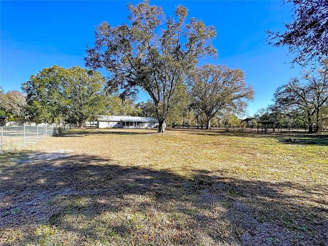 1303 E TRAPNELL ROAD, Plant City, FL 33566