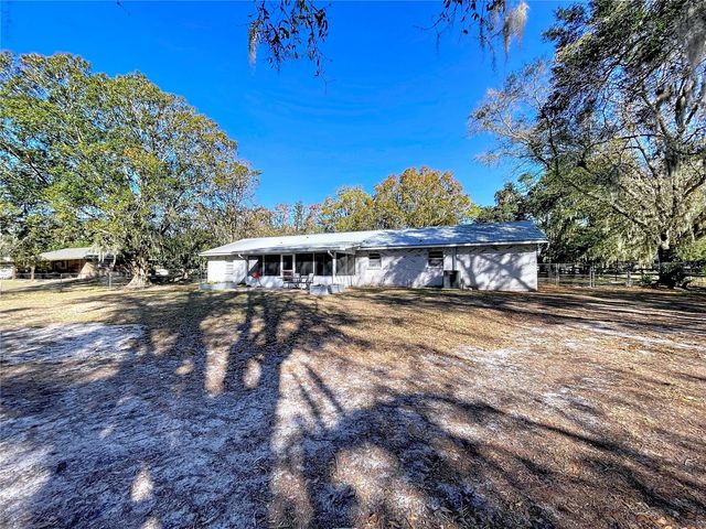 1303 E TRAPNELL ROAD, Plant City, FL 33566