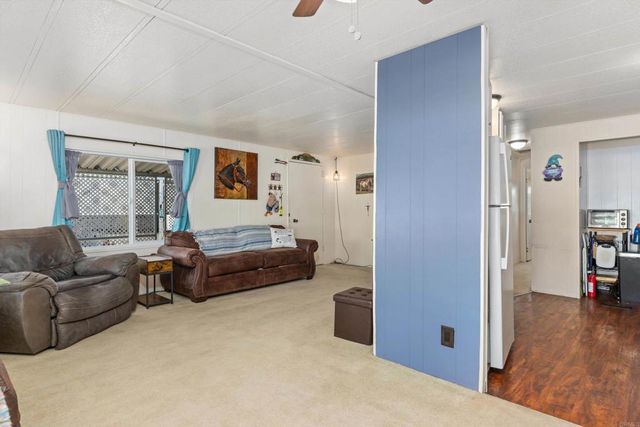 1010 E Bobier Drive 44, Vista, CA 92084