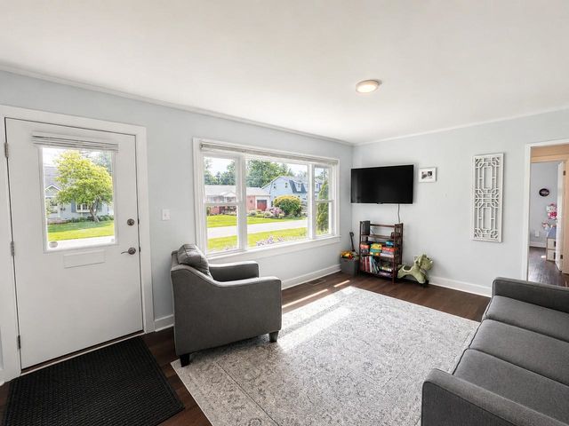 107 Abnaki Avenue, Essex Junction, VT 05452