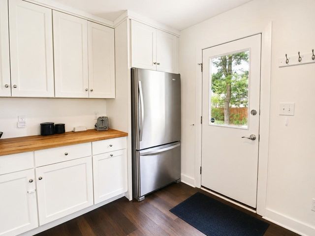 107 Abnaki Avenue, Essex Junction, VT 05452
