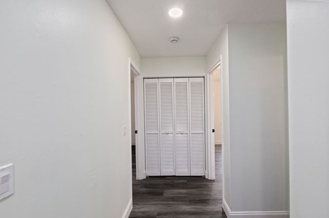 945 SW 33rd Avenue, Vero Beach, FL 32968