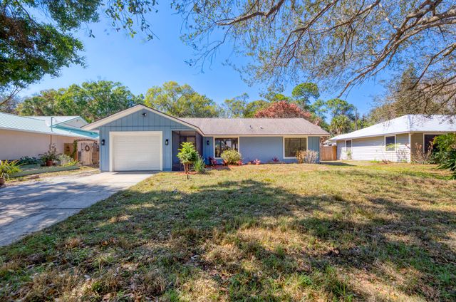 945 SW 33rd Avenue, Vero Beach, FL 32968