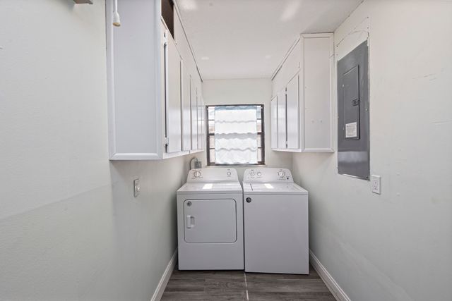 945 SW 33rd Avenue, Vero Beach, FL 32968