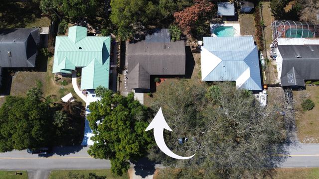 945 SW 33rd Avenue, Vero Beach, FL 32968