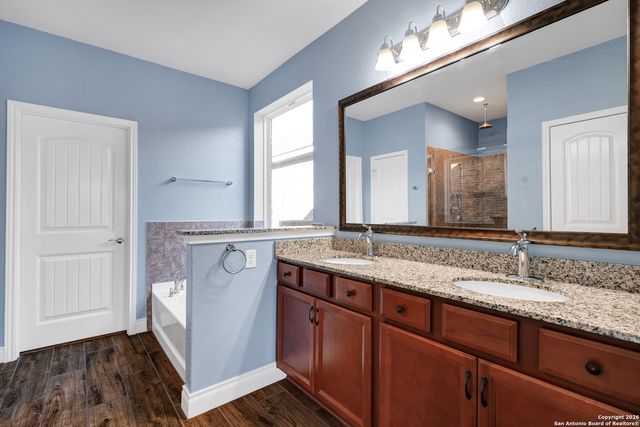 1706 SPANISH WLS, San Antonio, TX 78245