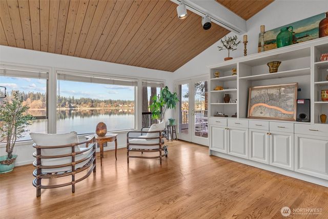 22 Loch Lane SW, Lakewood, WA 98499