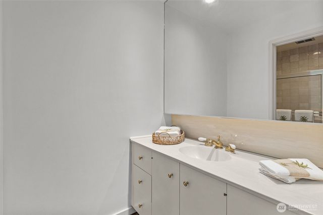 22 Loch Lane SW, Lakewood, WA 98499