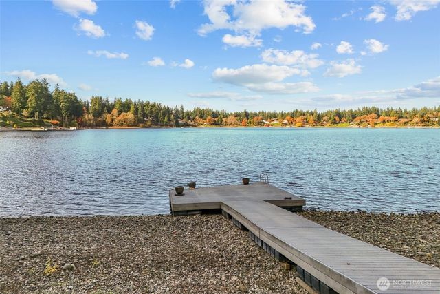 22 Loch Lane SW, Lakewood, WA 98499