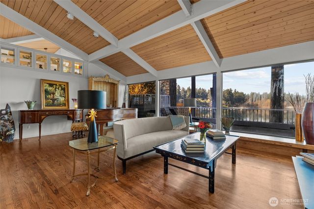 22 Loch Lane SW, Lakewood, WA 98499