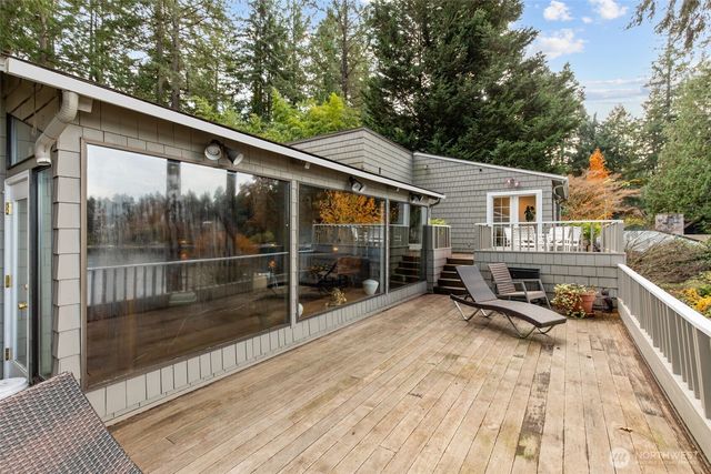 22 Loch Lane SW, Lakewood, WA 98499