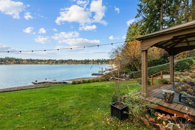 22 Loch Lane SW, Lakewood, WA 98499