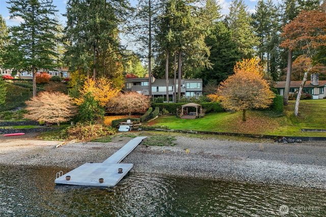 22 Loch Lane SW, Lakewood, WA 98499