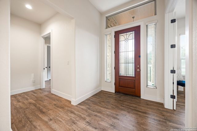 1015 Broken Spoke, Canyon Lake, TX 78133