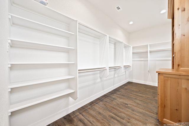 1015 Broken Spoke, Canyon Lake, TX 78133