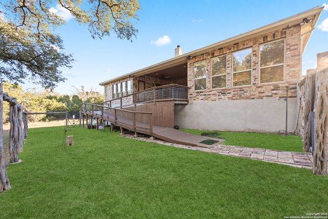 1015 Broken Spoke, Canyon Lake, TX 78133