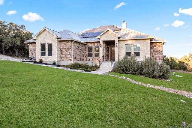 1015 Broken Spoke, Canyon Lake, TX 78133