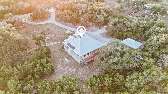 1015 Broken Spoke, Canyon Lake, TX 78133