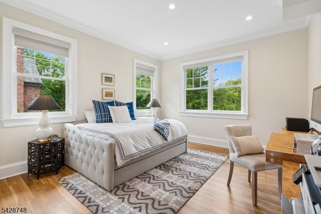 132 Hartshorn Dr, Millburn Twp., NJ 07078