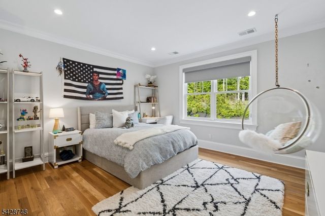 132 Hartshorn Dr, Millburn Twp., NJ 07078