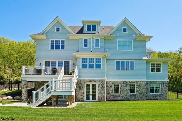 132 Hartshorn Dr, Millburn Twp., NJ 07078