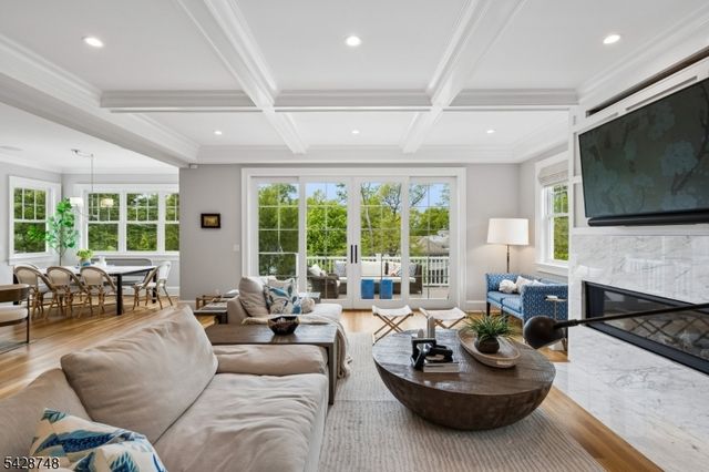 132 Hartshorn Dr, Millburn Twp., NJ 07078