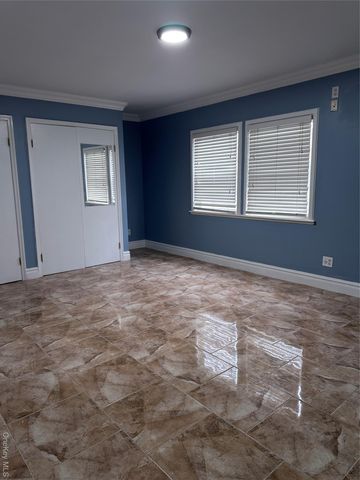 18740 Hilburn Avenue, Saint Albans, NY 11412