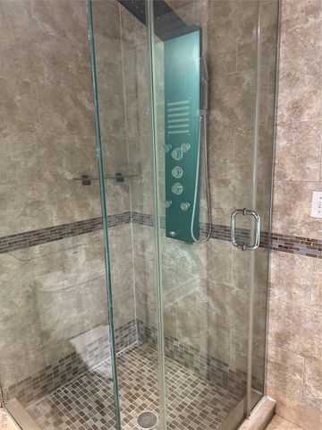 18740 Hilburn Avenue, Saint Albans, NY 11412