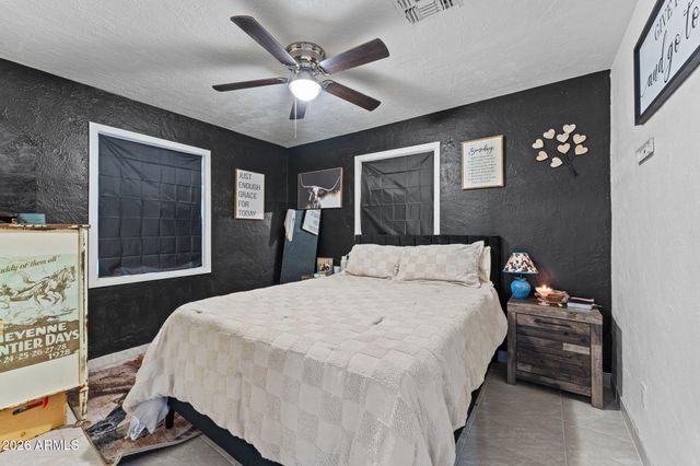221 E CAVANESS Avenue, Wickenburg, AZ 85390