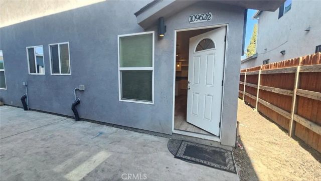 10962 Avalon, Los Angeles, CA 90061
