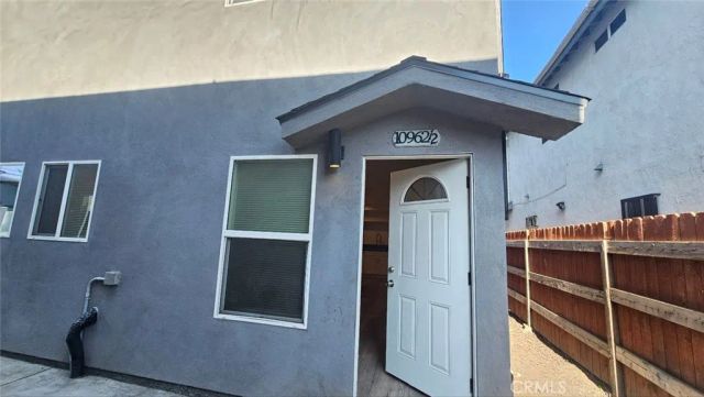 10962 Avalon, Los Angeles, CA 90061